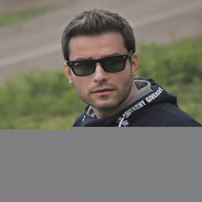 دانلود ریمیکس رفتی تو زندونم کردی گوشه ی این خونه  رپ مهدی احمدوند